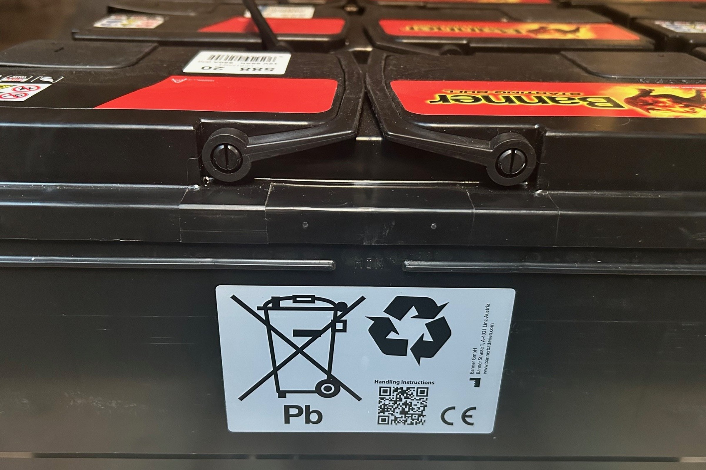 Co się dzieje z akumulatorem po wymianie? Tak odzyskujemy energię z pozornie straconych części