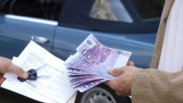 Jak kupić auto sprowadzone i... nie wpaść w kłopoty