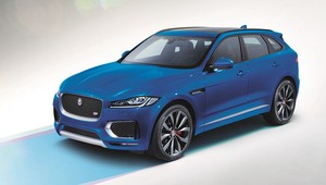 Jaguar F-Pace Samochodem Roku Playboya 2016