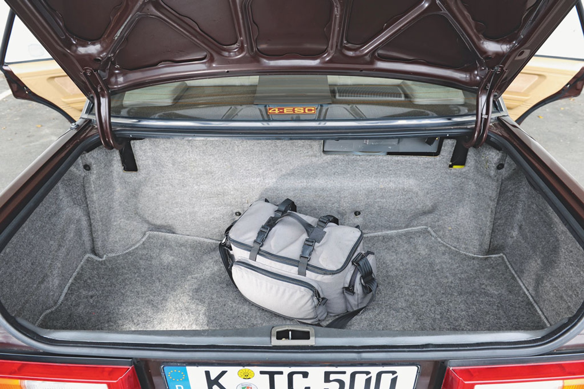 Toyota Crown Super Saloon 2.8i