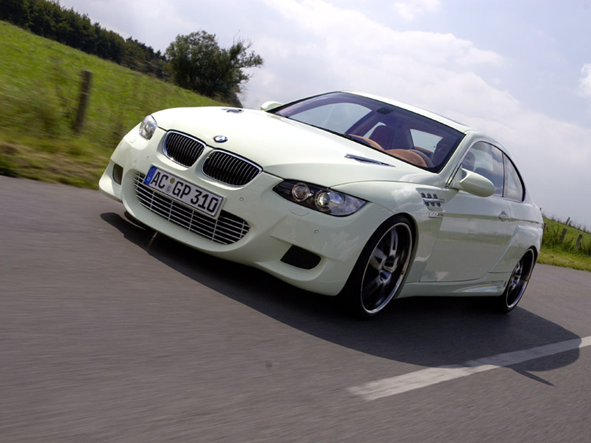 IAA Frankfurt 2007: AC Schnitzer GP3.10 - dziesięciocylindrowe coupé na gaz