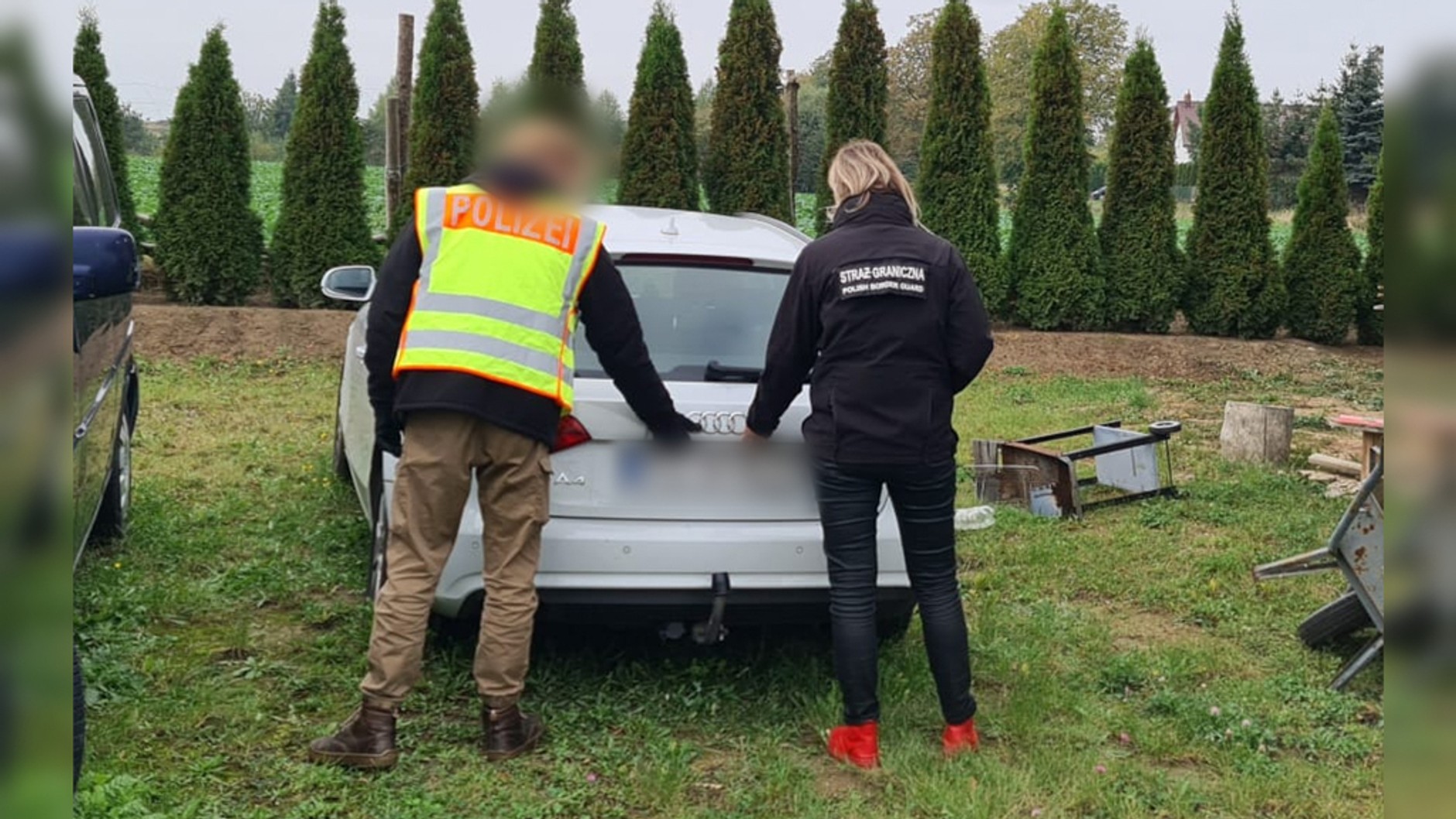 Polacy w Niemczech kradli auta "na komputer"