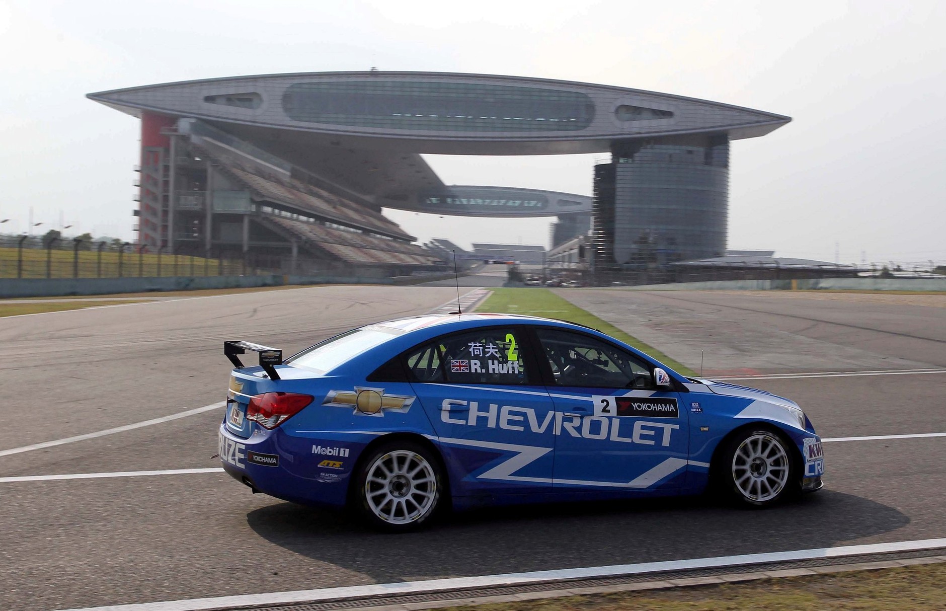 Chevrolet WTCC: osiem lat sukcesów