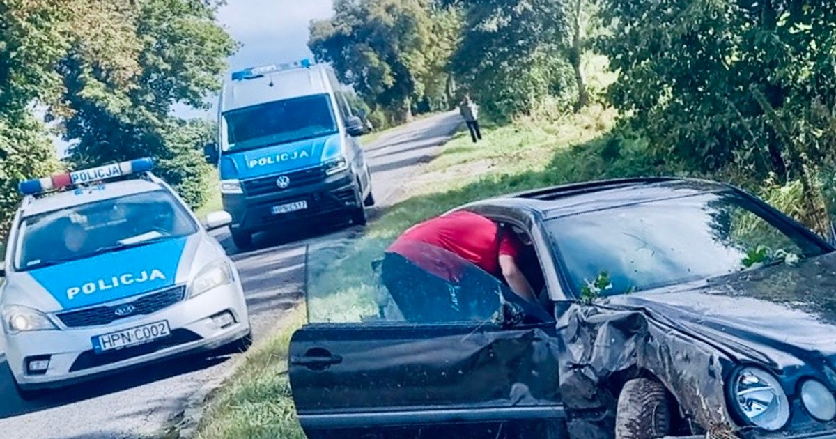 Ucieczka kierowcy mercedesa zakończyła się kolizją