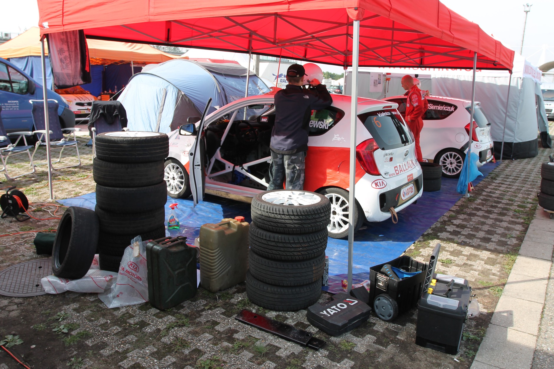 Bartłomiej Mirecki zwycięzcą Kia Lotos Race 2012