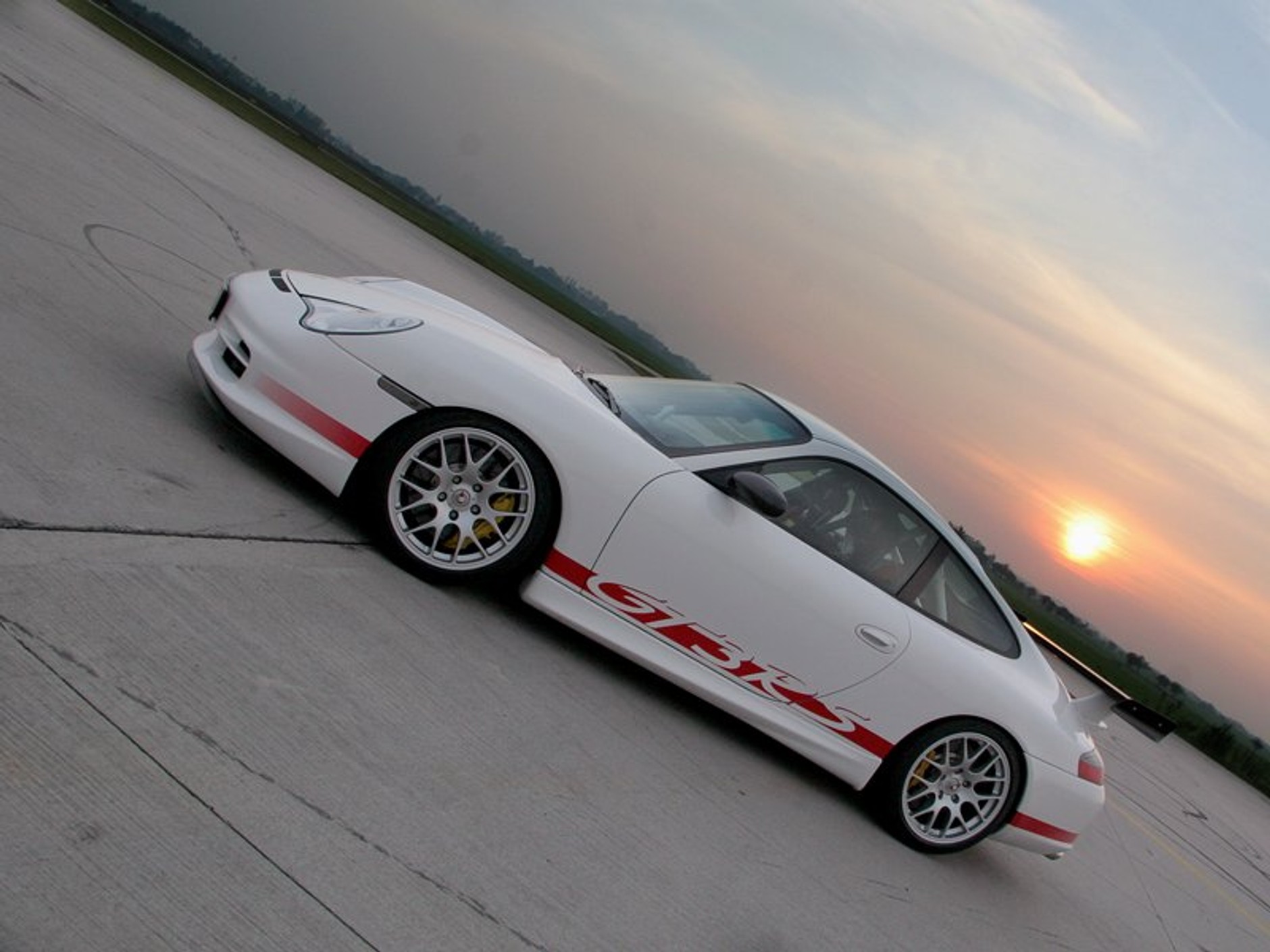 Porsche 911 GT3 RS: Mocarz (wideo)