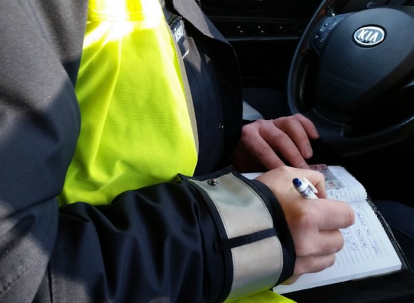 Zauważył dziwne zachowanie kierowcy Skody. Policjanci szybko zweryfikowali powody