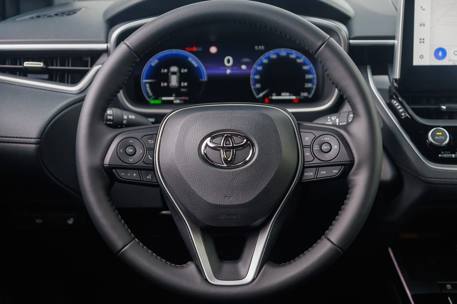 Toyota Corolla Cross Executive 2.0 Hybrid Dynamic Force 178 KM AWD-i e-CVT