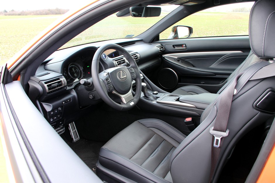 Lexus RC 300h