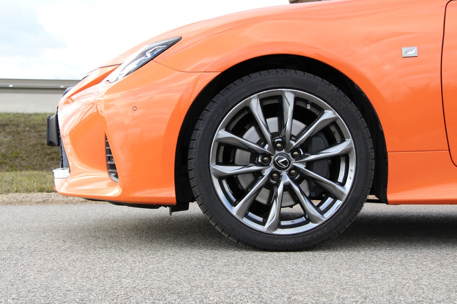 Lexus RC 300h
