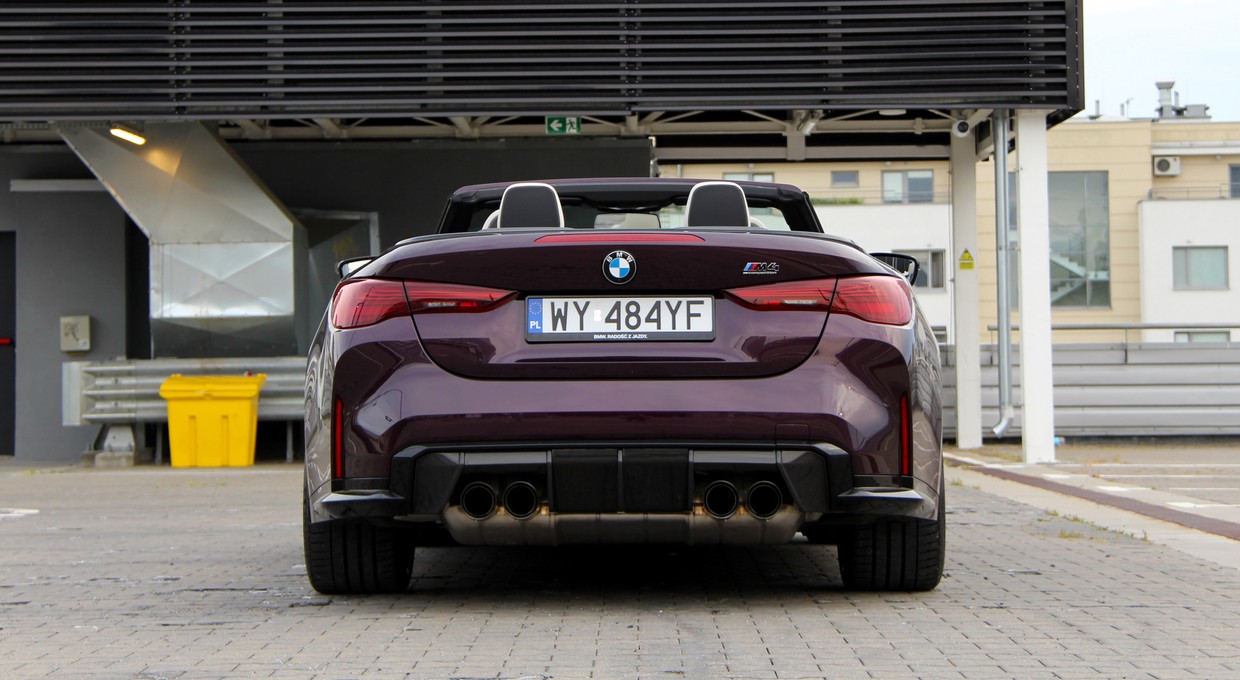 BMW M4 Competition M xDrive Cabrio dostarcza emocji bez filtra. To nie jest bulwarowy kabriolet