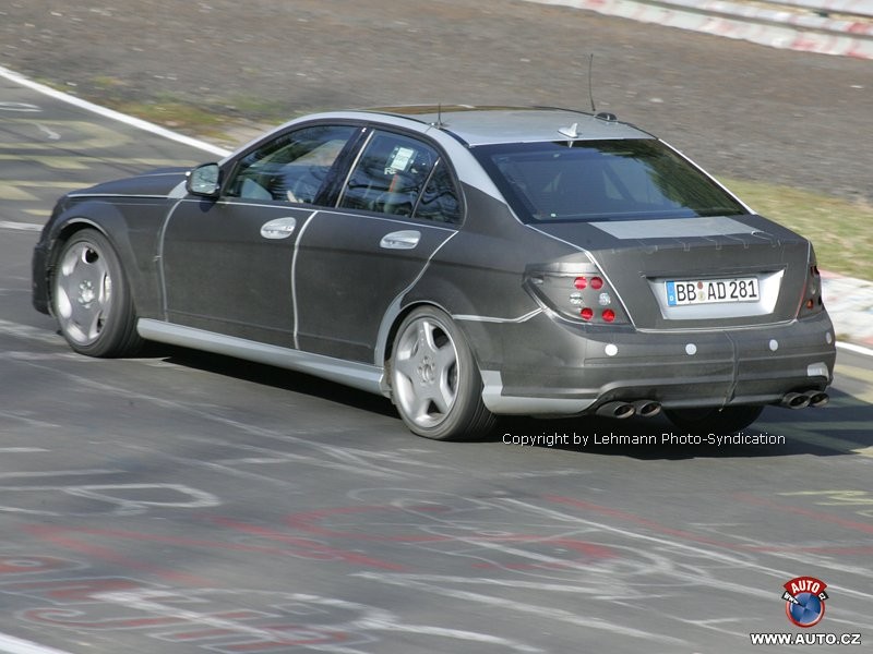 Zdjęcia szpiegowskie: Mercedes-Benz C 63 AMG i nowe kombi klasy C