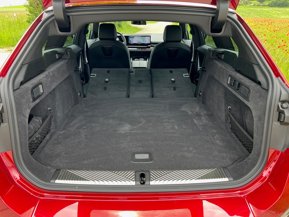 BMW i5 Touring (2024)