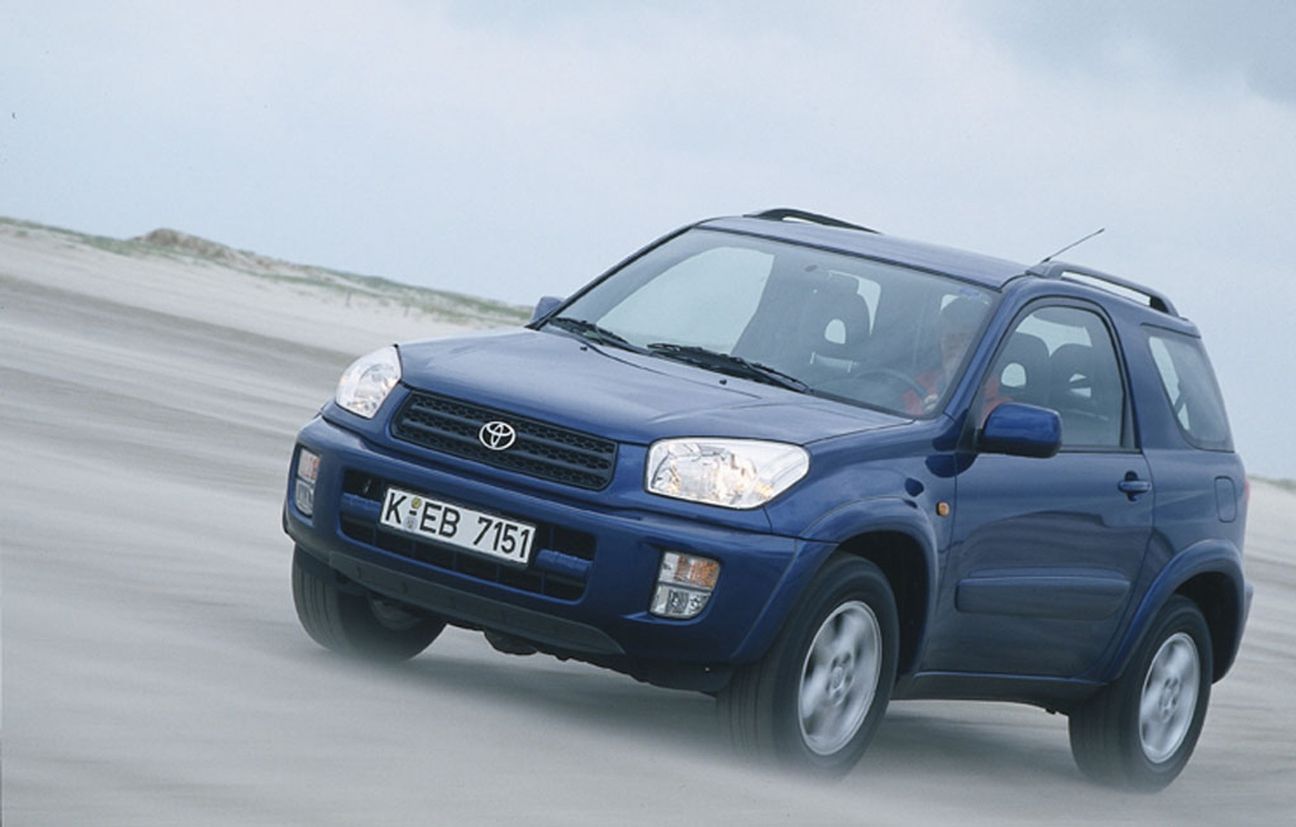 Toyota RAV4 II (2000-06) - cena od 16 000 zł