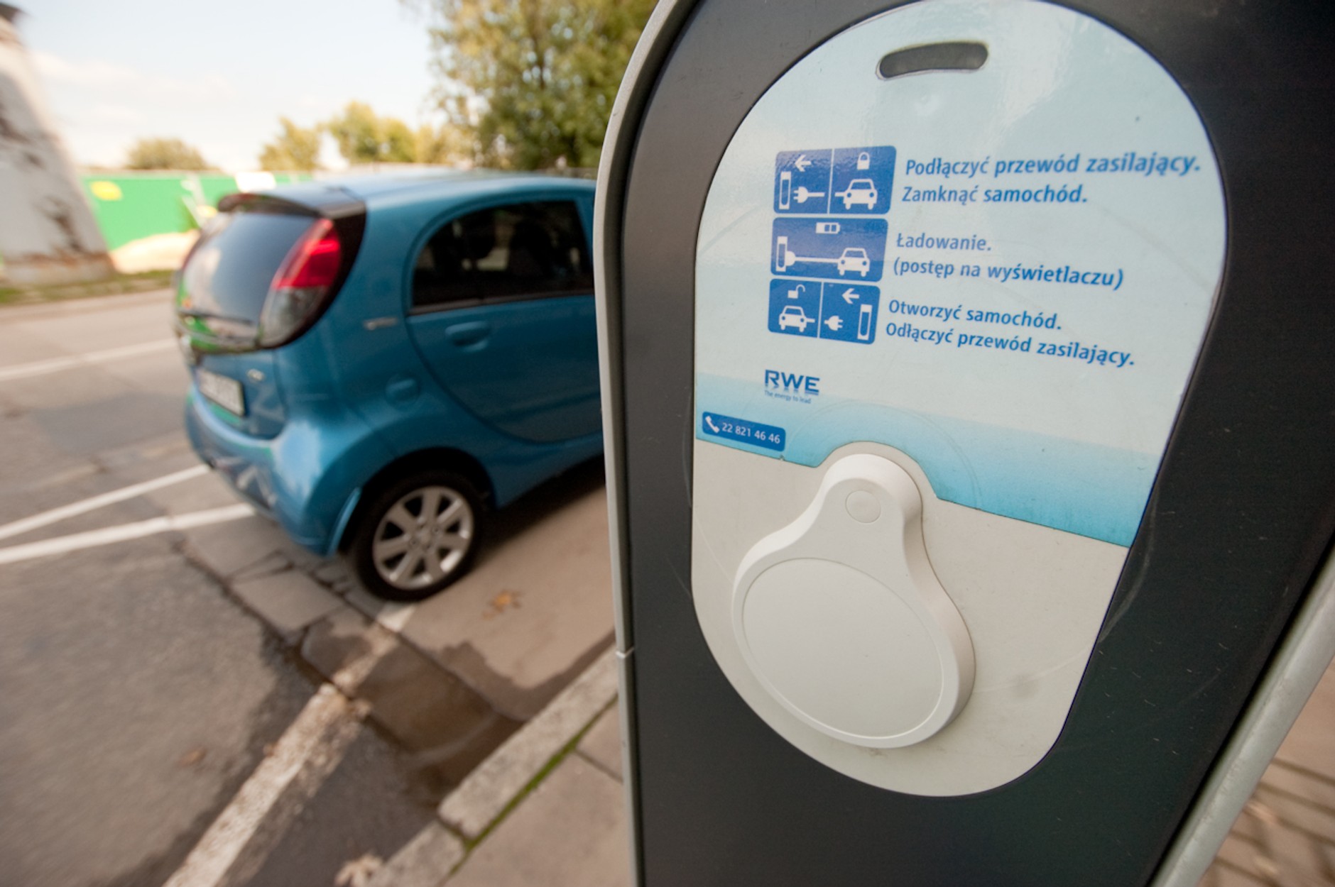 Peugeot iOn – uzależniony od elektryczności