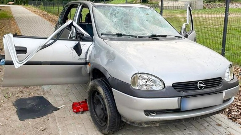 Pomimo wyglądu jak z horroru Corsa poruszała się po Świebodzinie