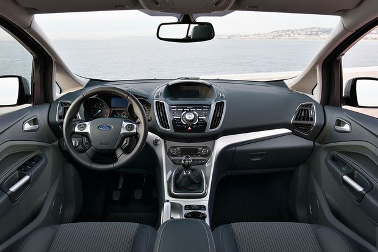 Do Polski wjeżdża Ford Grand C-Max