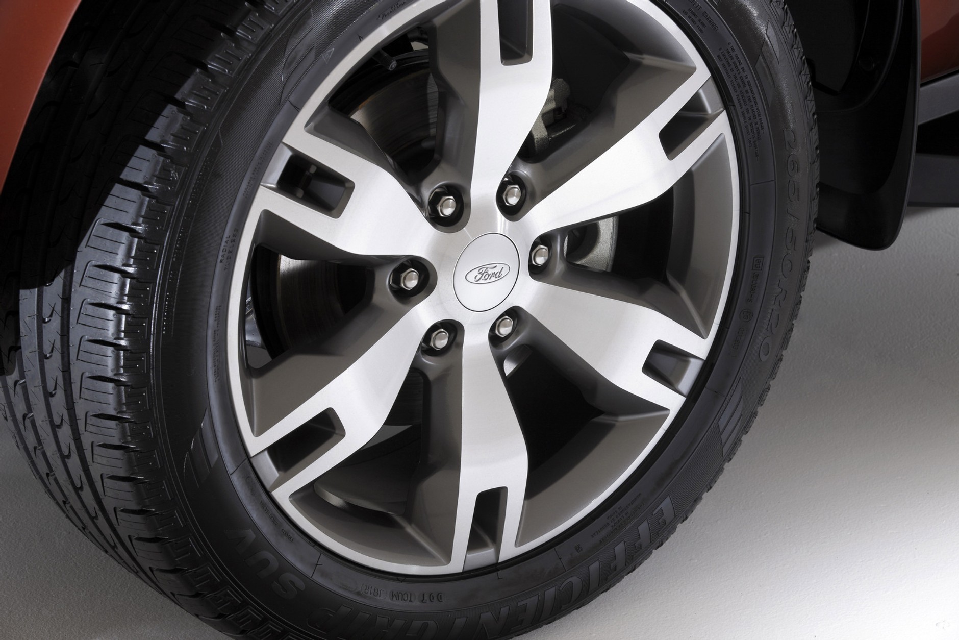 Ford Everest tuż przed premierą