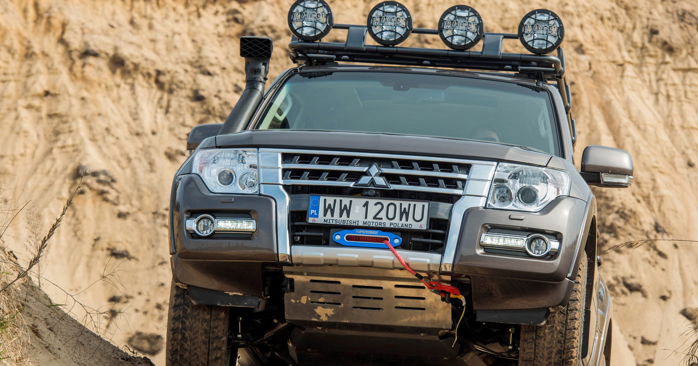 Pajero_2015_-25