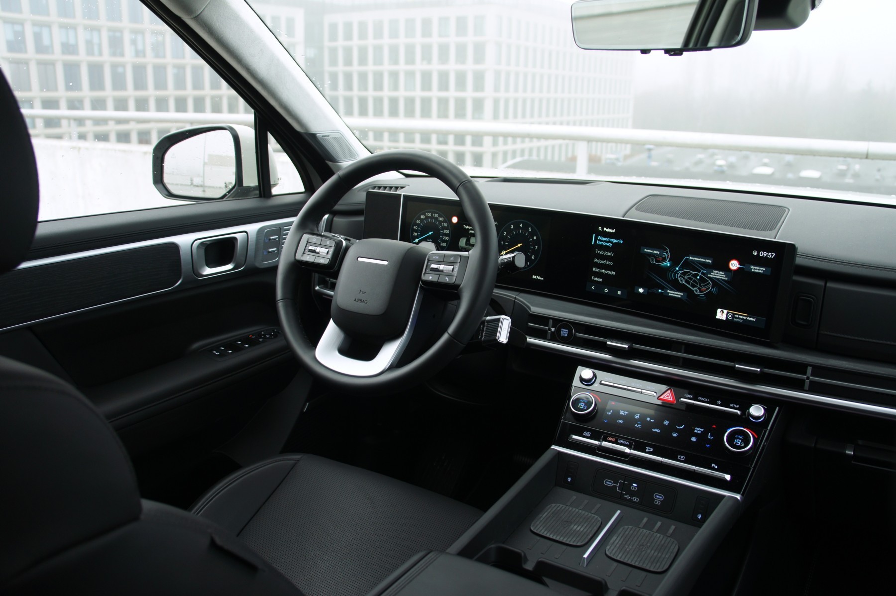 Hyundai Santa Fe Hybrid