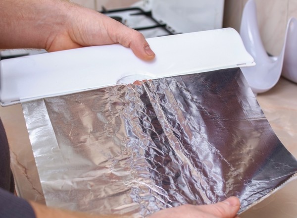 Owiń kluczyki do samochodu folią aluminiową. Nie pożałujesz. Wielu kierowców tak robi