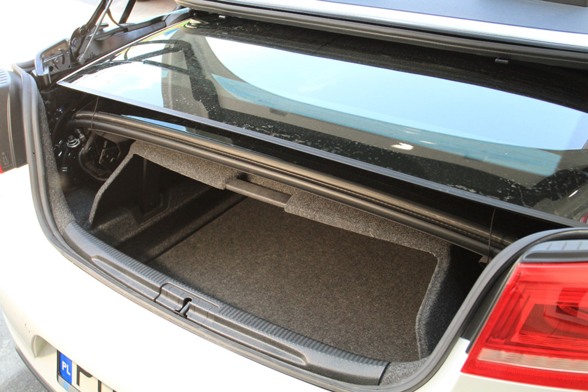 Volkswagen Eos: w 25 s od coupé do kabrioletu