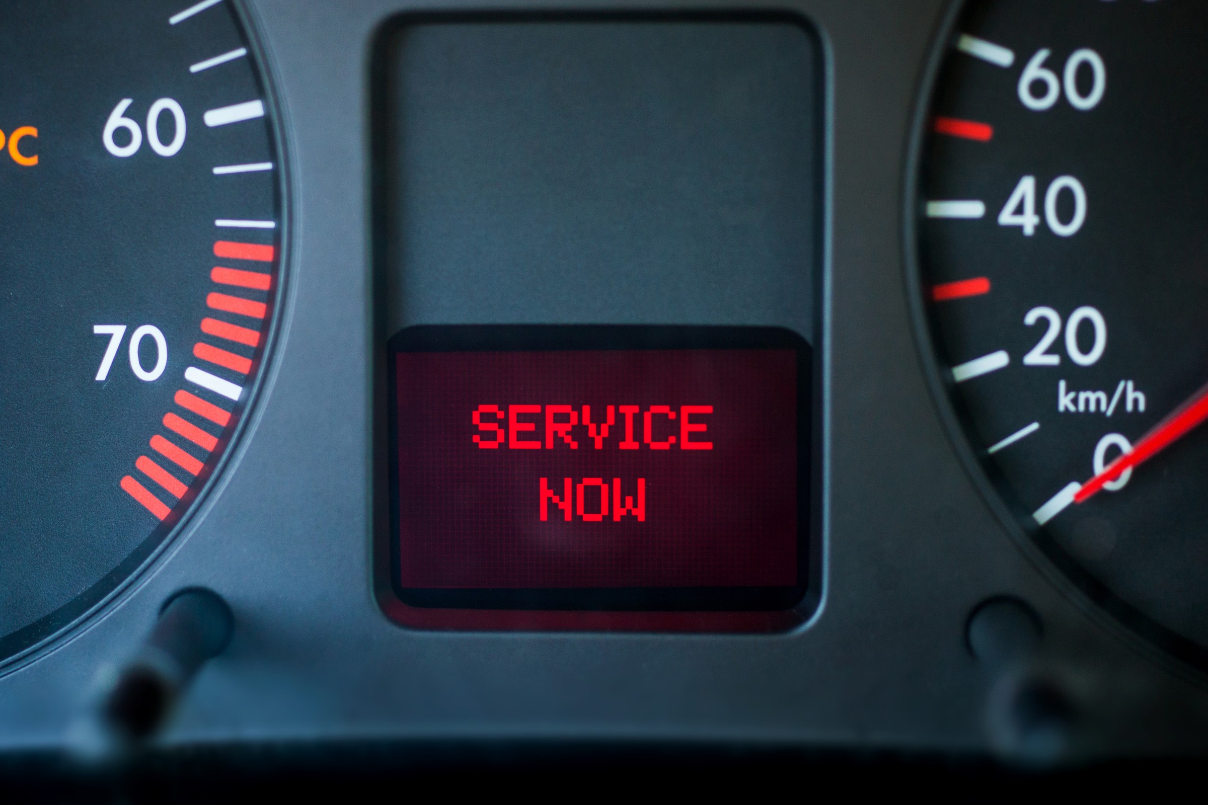 Co oznacza kontrolka EPC? 92 proc. kierowców nie zna odpowiedzi