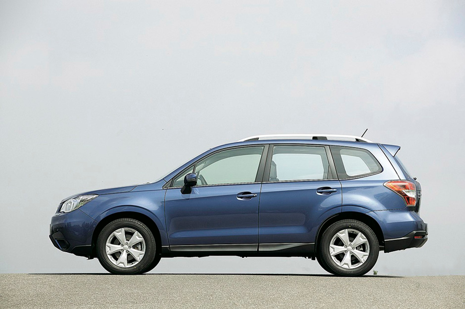 Toyota RAV4 kontra Ford Kuga i Subaru Forester: czy Toyota RAV4 nadal jest najlepsza?