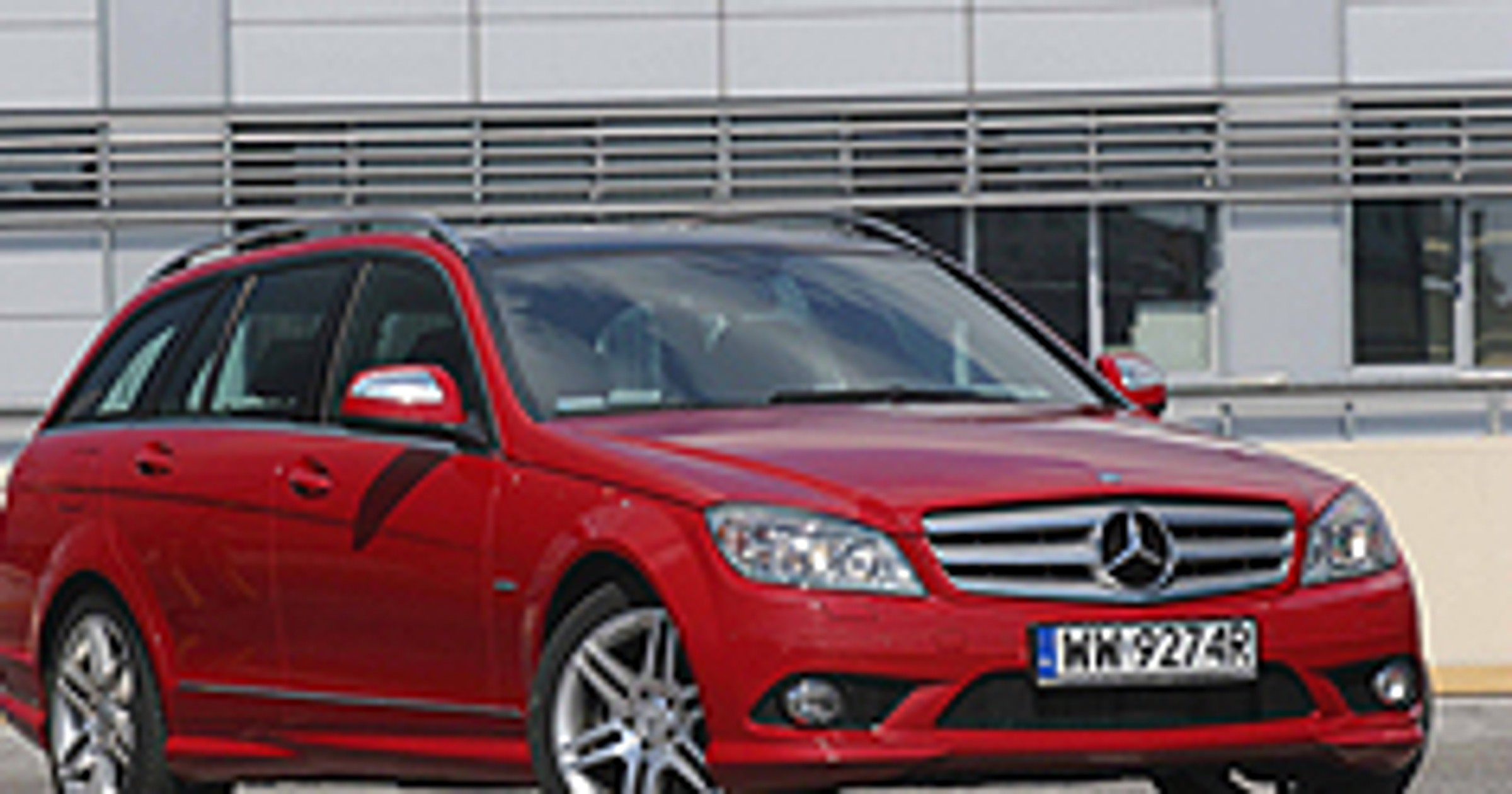 Mercedes klasy C dzięki pakietowi AMG imponuje wyglądem