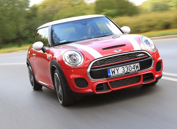 Mini John Cooper Works aut.- Tak, ale z manualem