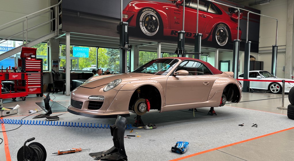 Otwarcie nowej siedziby 911 Garage i budowa kolejnego RWB