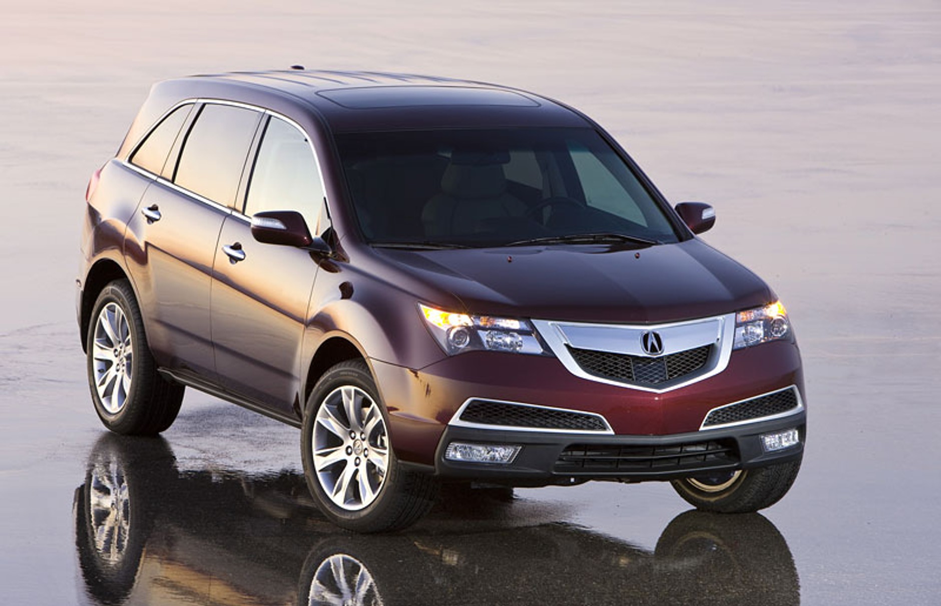 Acura MDX: facelifting siedmioosobowego modelu SUV na rok 2010