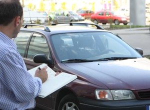 Jak wycenia się auto?