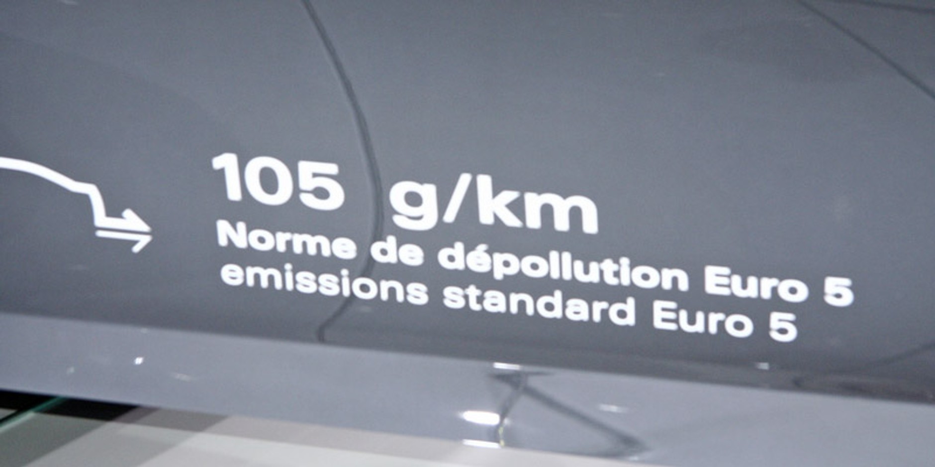 Paryż 2008: Audi A4 TDI concept e - 2,0 TDI (88 kW) i 3,99 l/100 km