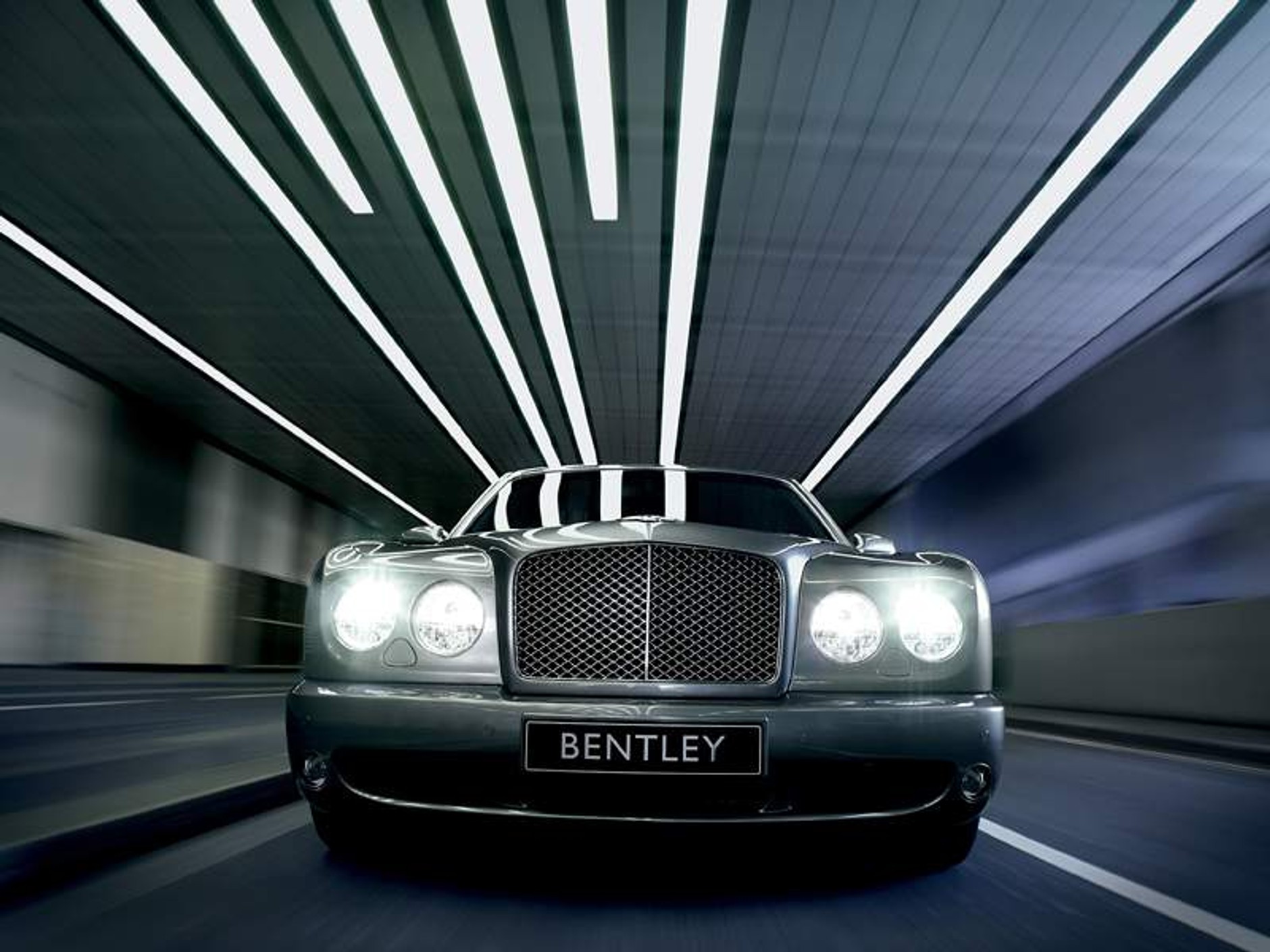 Bentley Arnage: mocniejsza klasyka