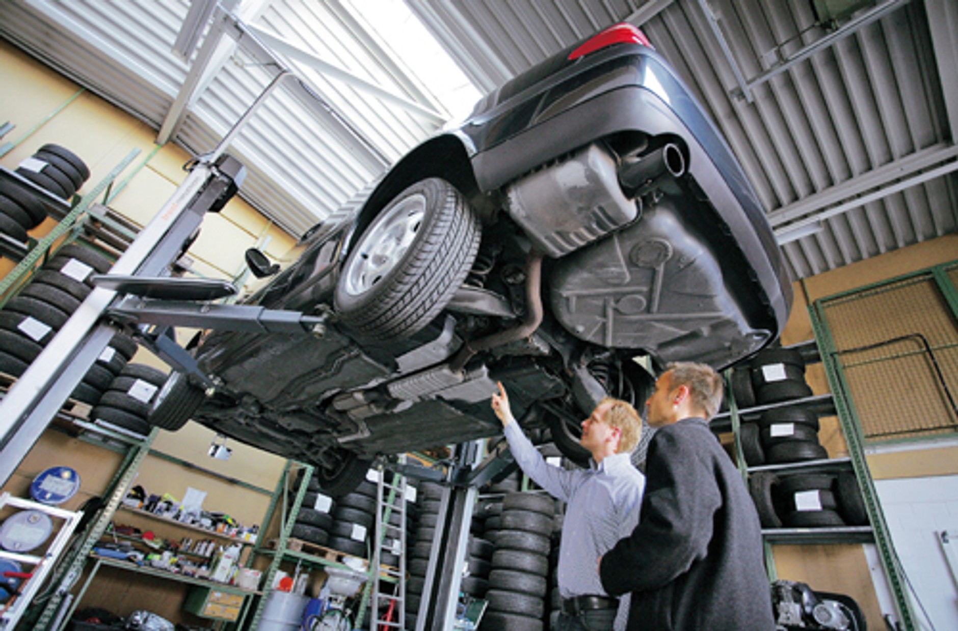 Gwarancje, czyli kto nam daje więcej?