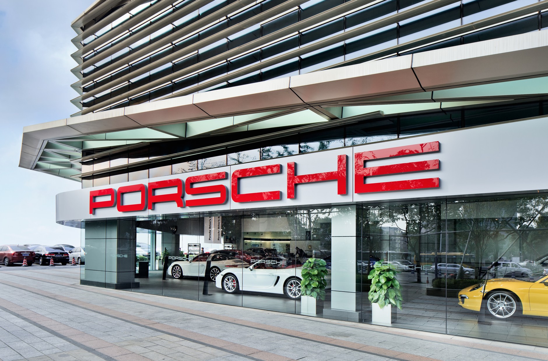 Salon Porsche w USA