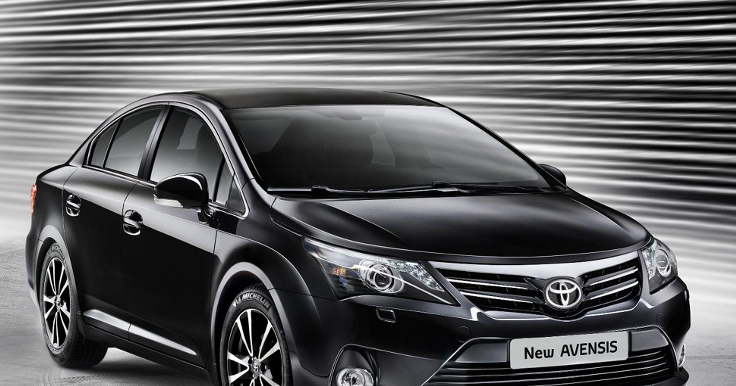 Taka jest Toyota Avensis po liftingu
