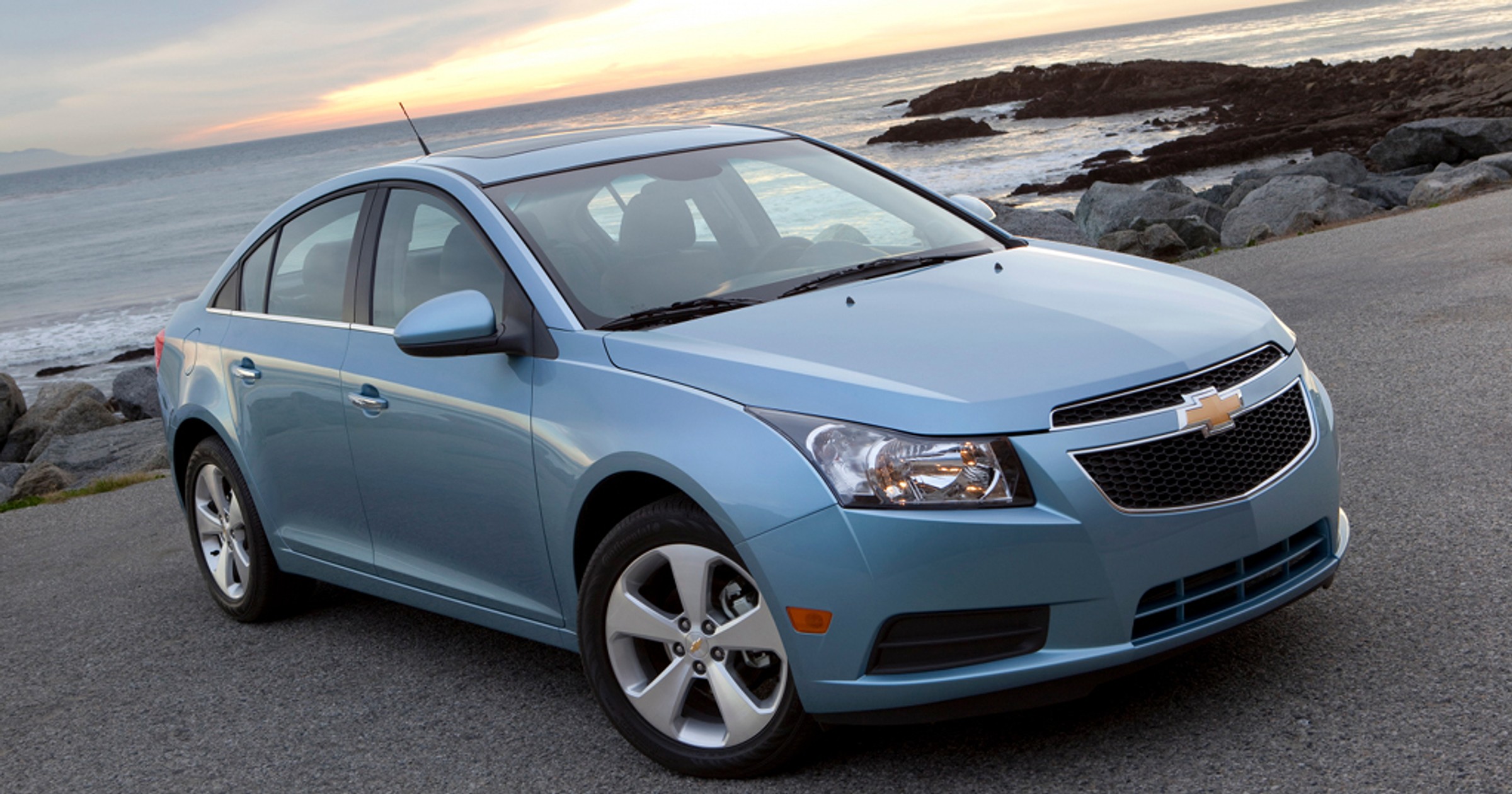 Najlepsza sprzedaż Chevroleta i ofensywa modelowa na 2011 rok