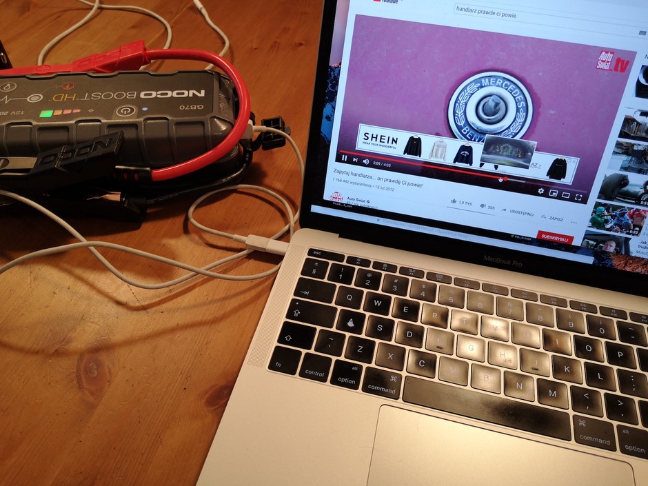 Zasilanie (ładowanie) laptopa jest zastrzeżone dla boosterów z dużym wbudowanym akumulatorem li-ion