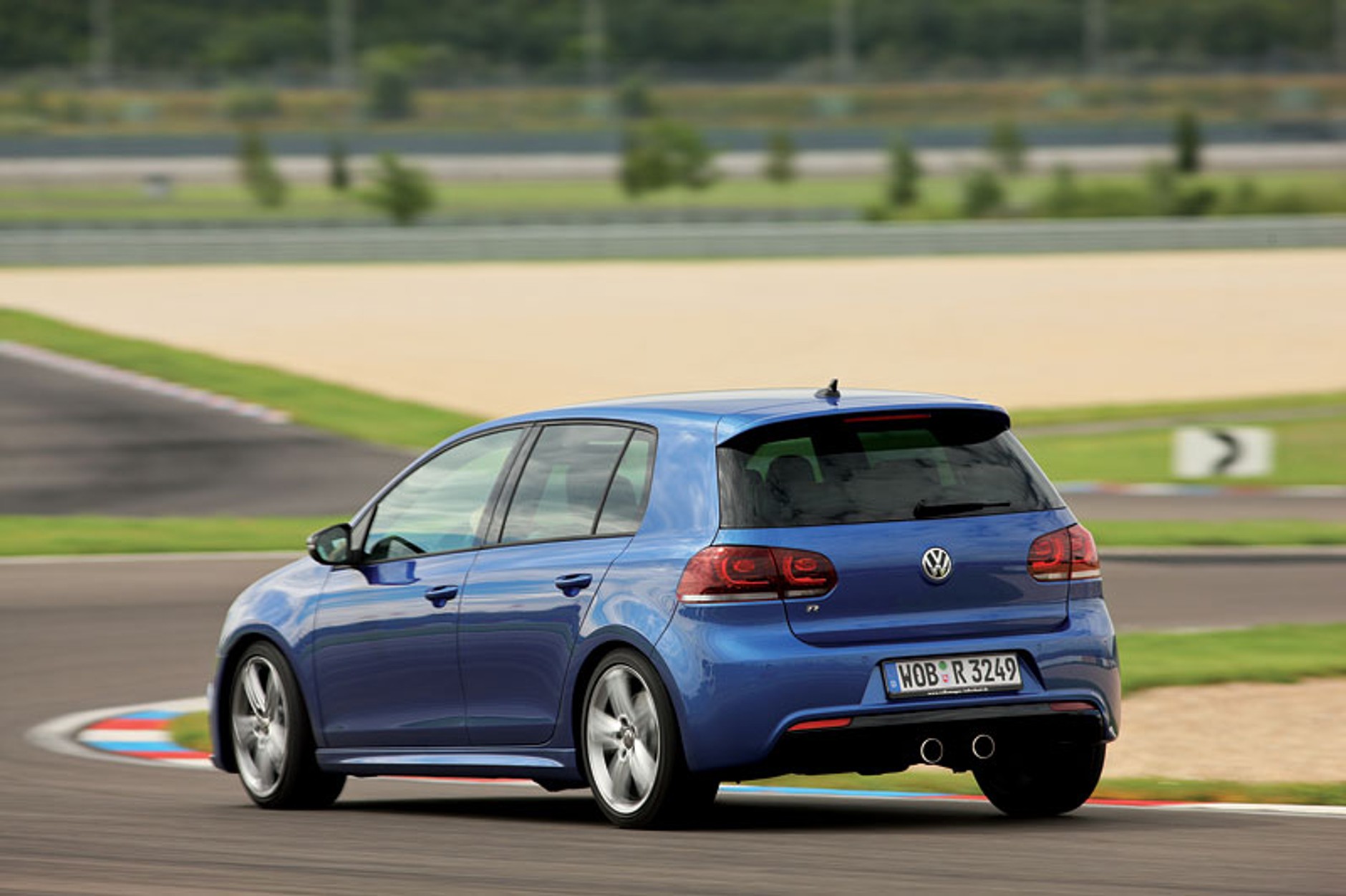 Volkswagen Golf R: rozpoczęto sprzedaż w Niemczech za 36.400 Euro