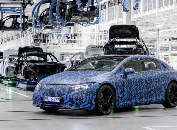 Mercedes przestawia się na napęd elektryczny - aż 6 premier w ciągu 2 lat