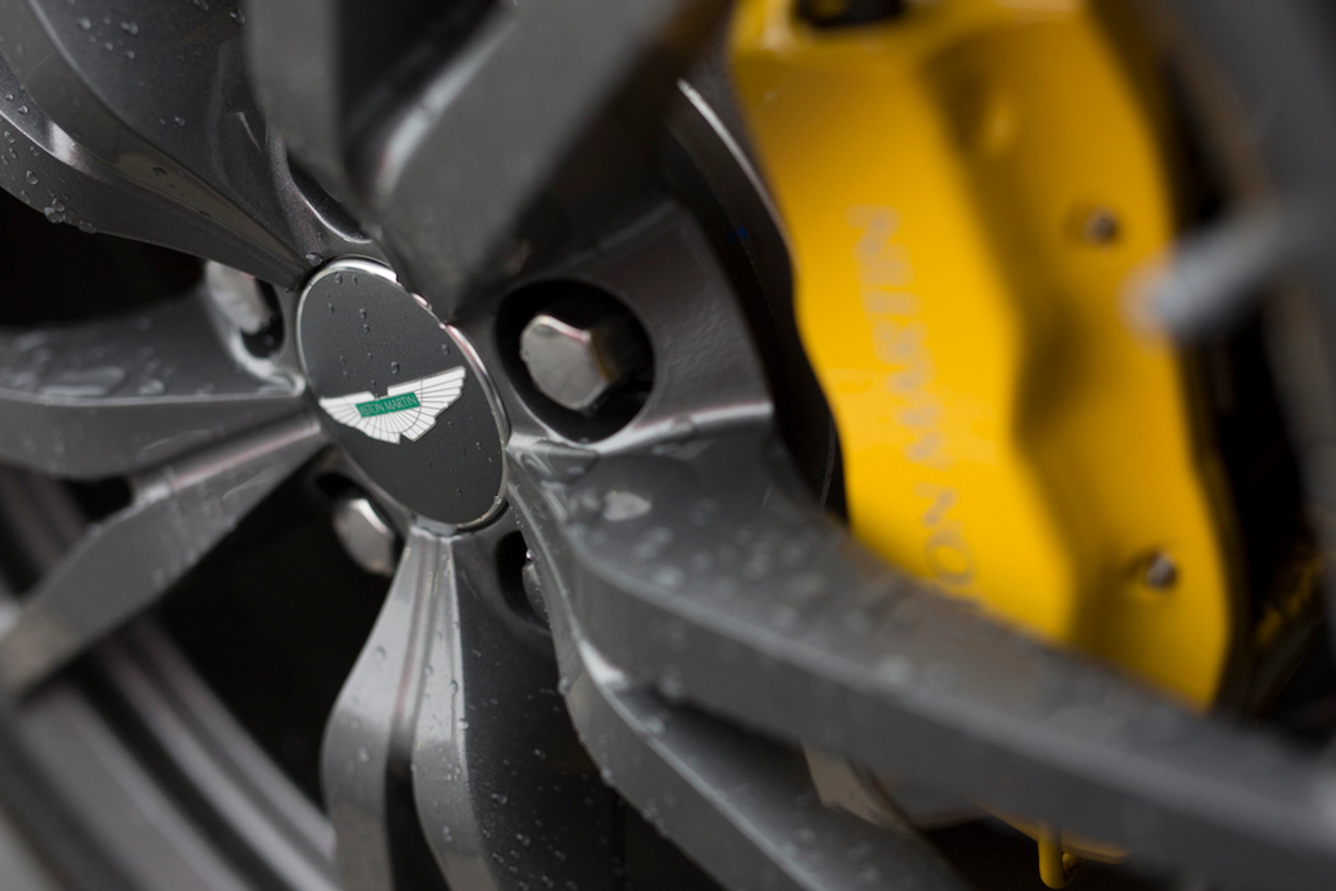 Aston Martin Vantage N430