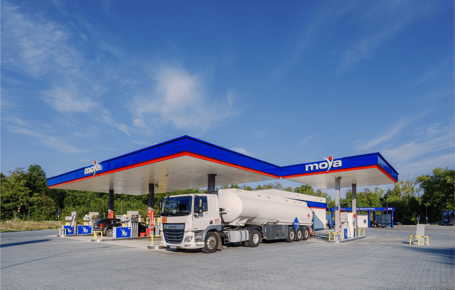 Stacja Paliw Moya