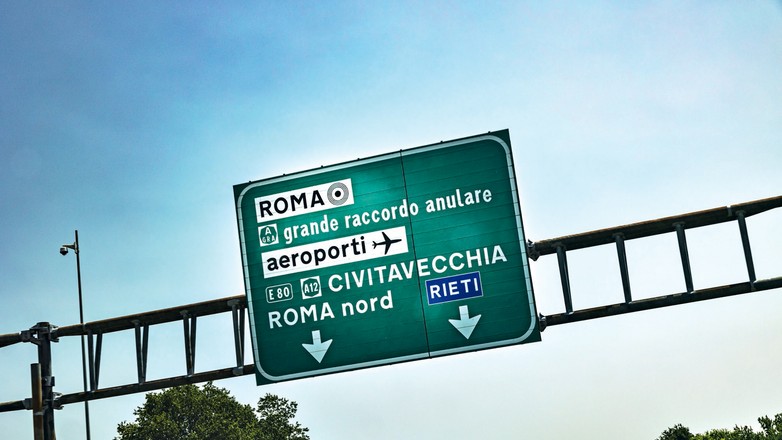 Porsche Taycan w podróży z Hamburga do Rzymu