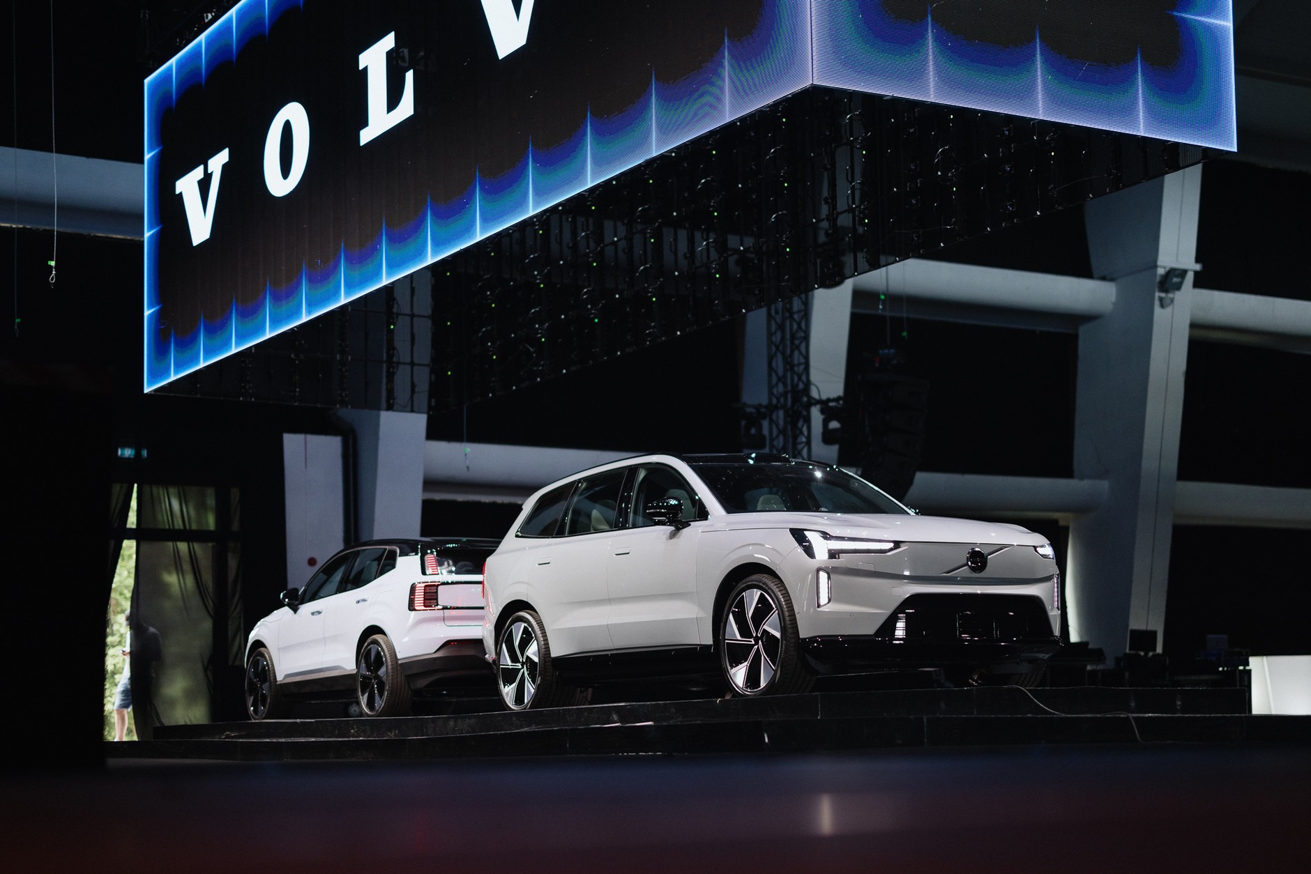 Volvo EX90