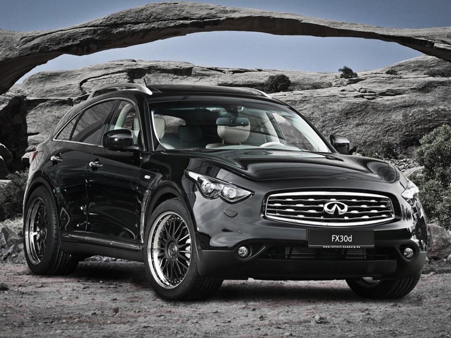 Infiniti FX30dS doprawione przez AHG Sports