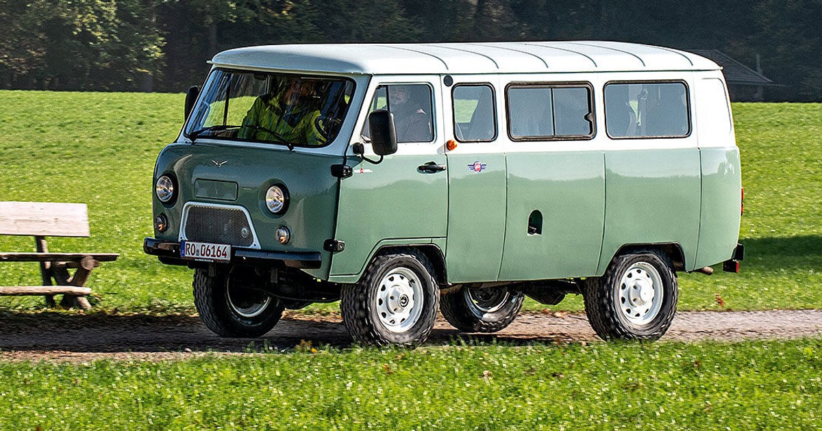 UAZ 452 Buchanka Bochenek