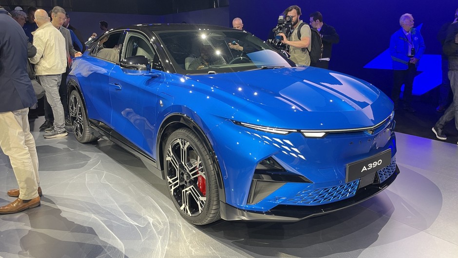 Alpine A390 podczas światowej premiery w Dieppe