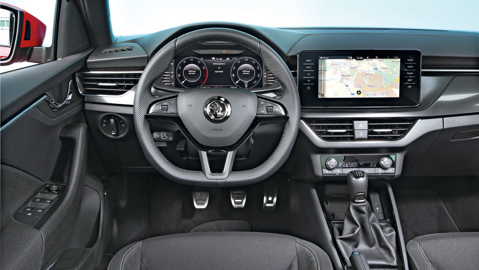 Škoda Kamiq 1.0 TSI - kokpit